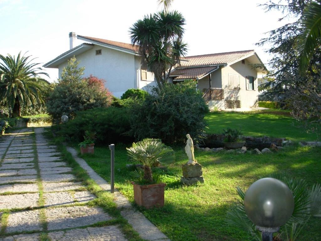 B&B Villa Sans Souci チビタベッキア エクステリア 写真