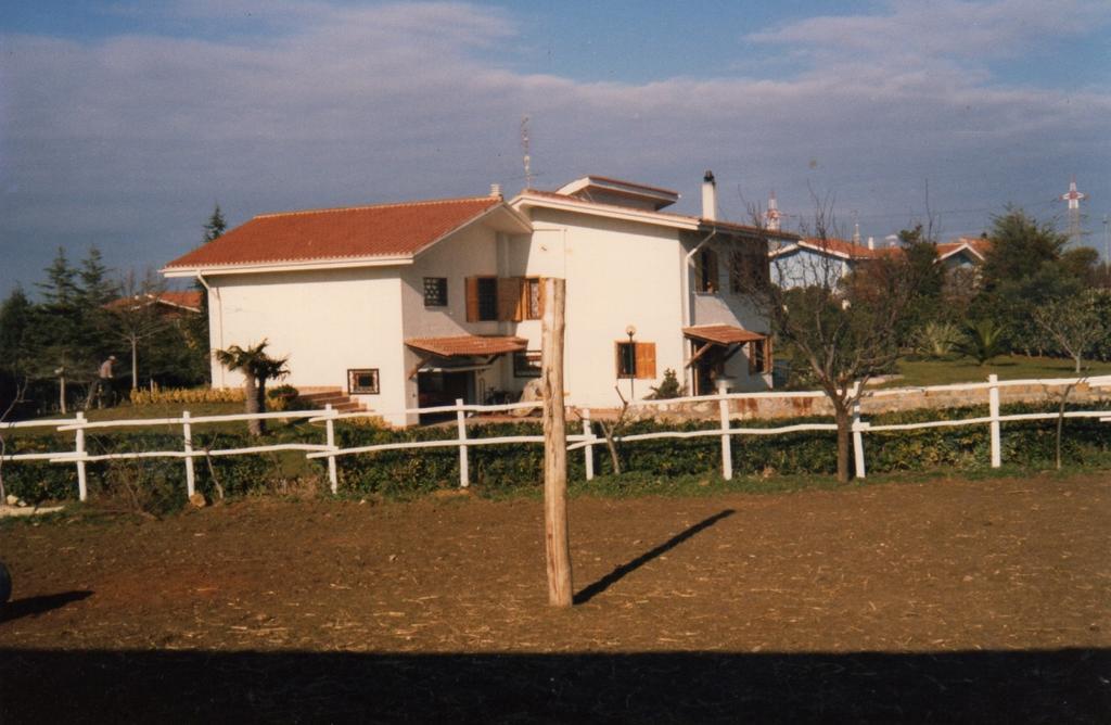 B&B Villa Sans Souci チビタベッキア エクステリア 写真